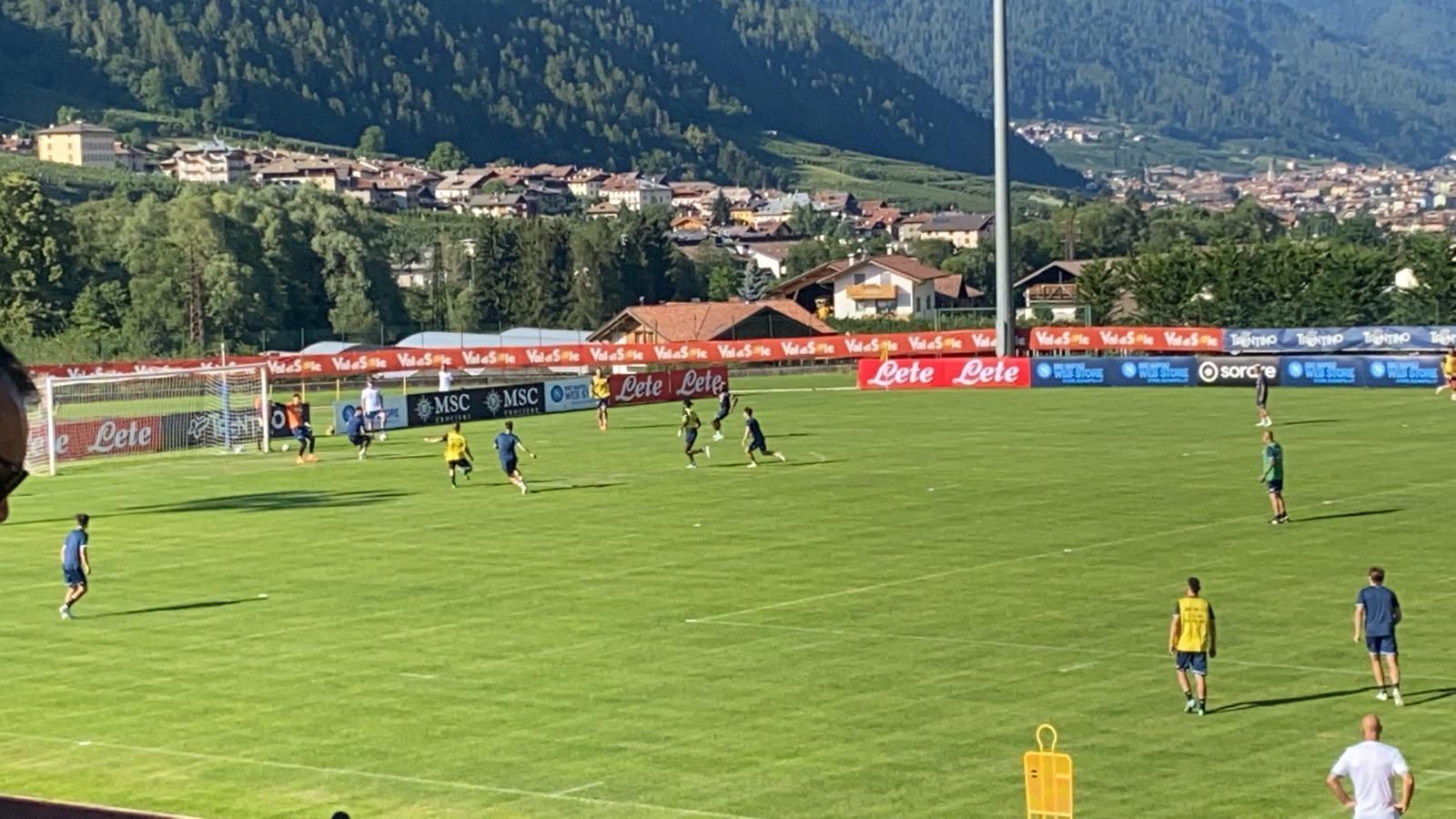 Roma: allenamento mattutino per i giallorossi